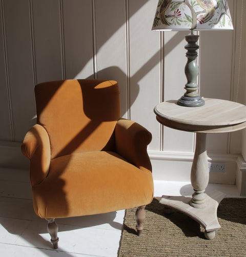 DICKENS CHAIR